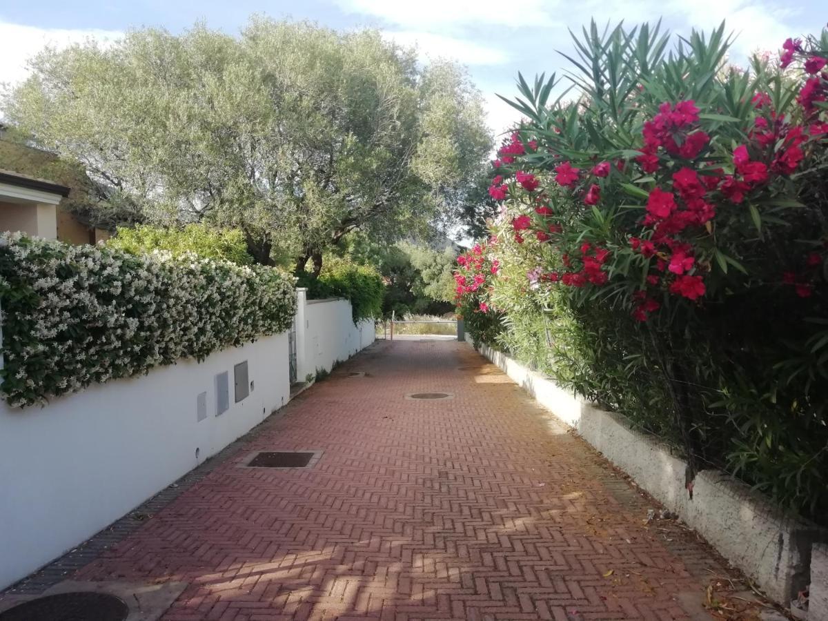 Casa Vacanze Villa Rosa Cala Gonone Exterior foto